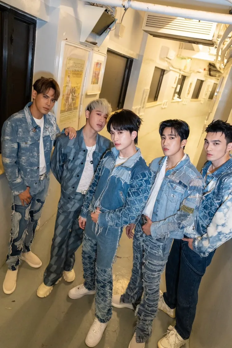 五堅情紅到香港，2場演唱會被賣光光。滾石提供