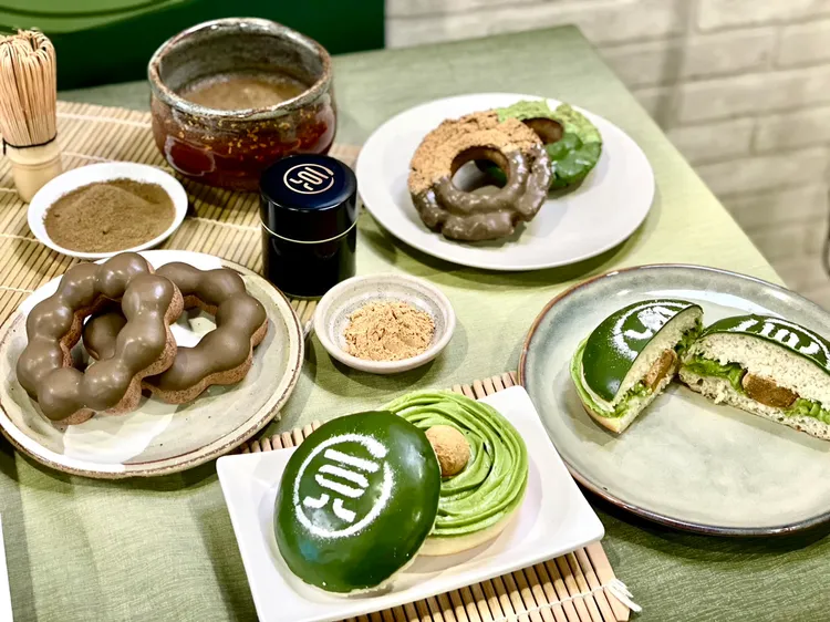 3/21至/3/26活動期間挑選九個甜甜圈或點心，其中包含任1款新品，其中3顆由Mister Donut招待。曾仲葳攝