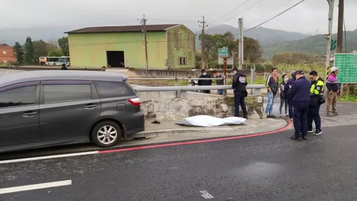 金山男騎機車遭追撞　噴飛墜6公尺橋下慘死