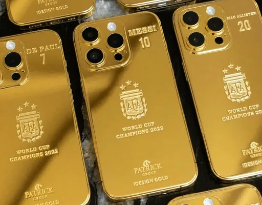 有錢買不到！梅西砸660萬訂製35支黃金iPhone　慨贈阿根廷冠軍隊友
