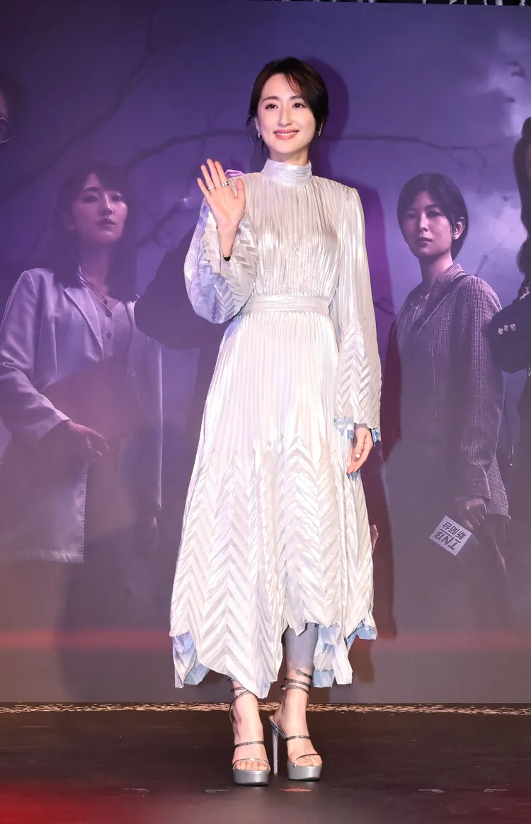 柯佳嬿宛如仙女下凡。莊宗達攝