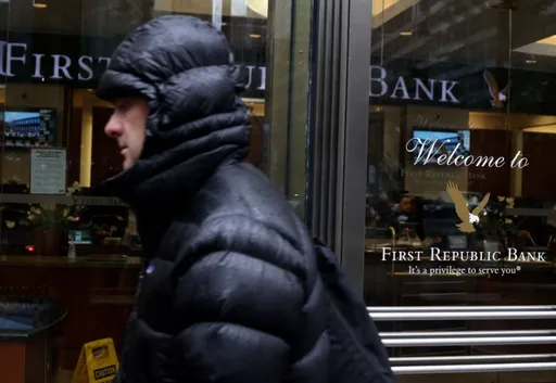 11大銀行聯合注資也難救 第一共和評級被砍成垃圾