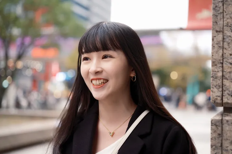 Shin有一雙彎彎會笑的眼睛，讓人看了心情都好了起來。陳志淵攝