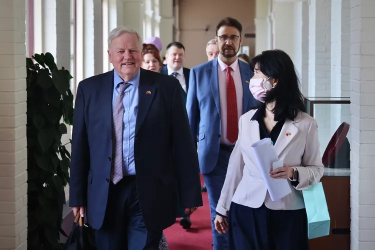 台英國會小組訪團21日參訪我國立法院。林林攝