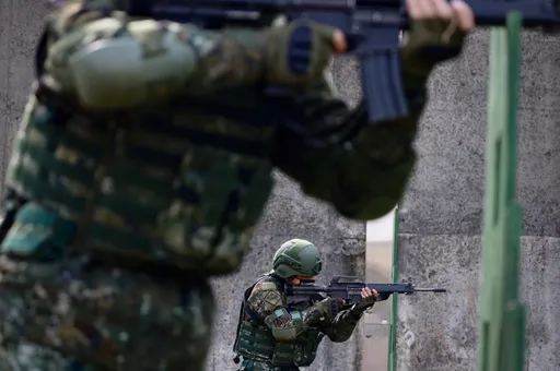 蔡英文深夜辯護《全動法》惹火國民黨 反問綠營要玩兩面手法?