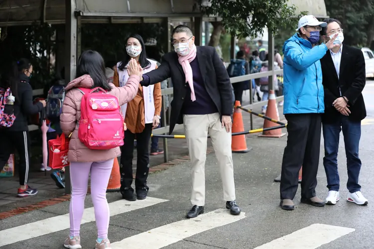 基隆市長謝國樑上任後，首要工作就是打造友善行人空間。基隆市政府提供
