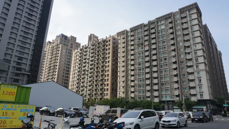 美術館特區中古屋已全面均價站上3字頭。葉家銘攝