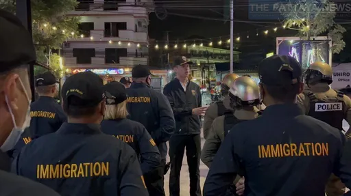 泰警打擊違法「外國導遊」 逾5000人被捕