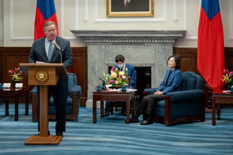 克維特表示，此次來訪正是為了促進區域和平，並加強台美關係。府提供