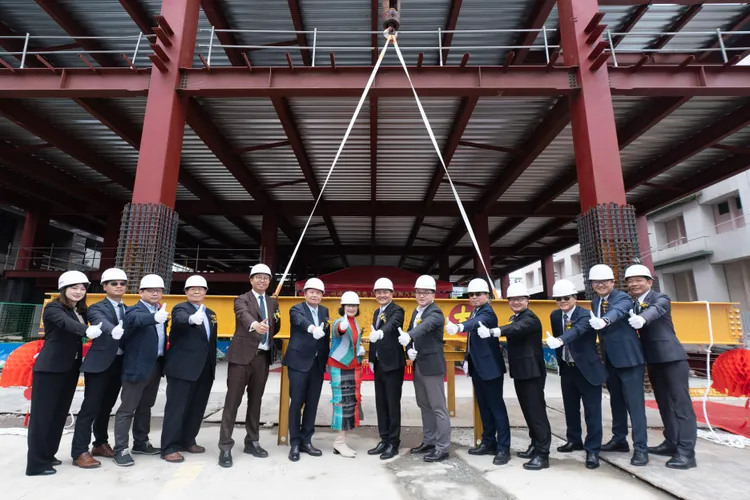 Škoda內湖旗艦展示暨服務中心，歷經半年興建後盛大舉行上樑儀式。業者提供