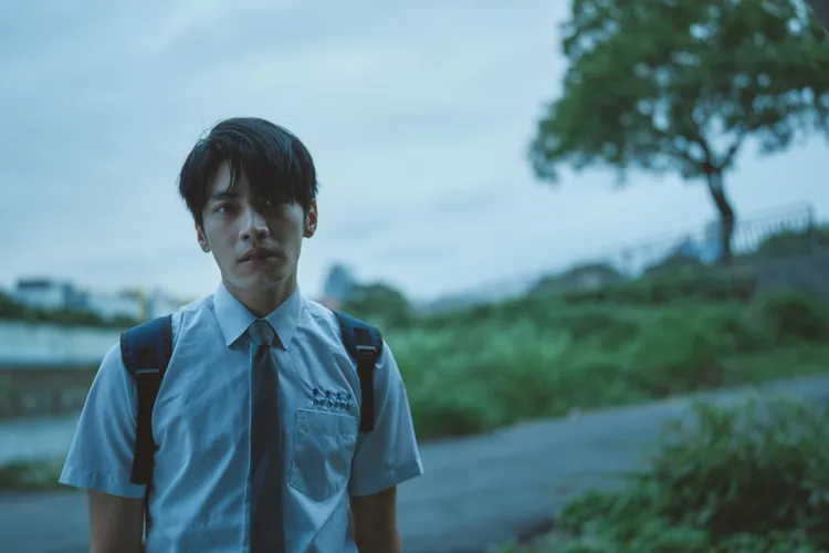 宋柏緯在《黑的教育》飾演欺善怕惡的白目高中生韓吉。禾豐九路提供