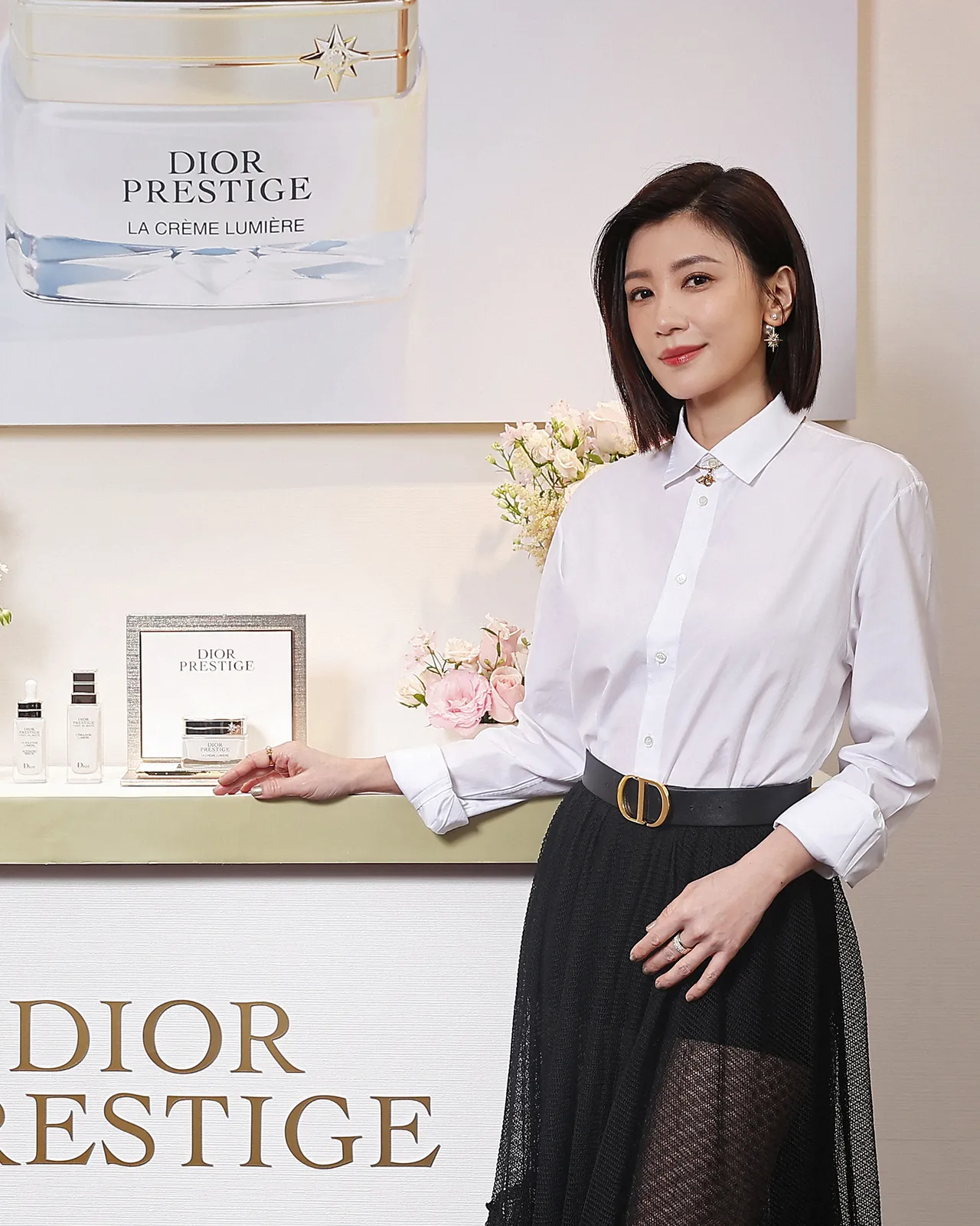 賈靜雯今日為Dior精萃再生光燦系列新品發表站台。品牌提供