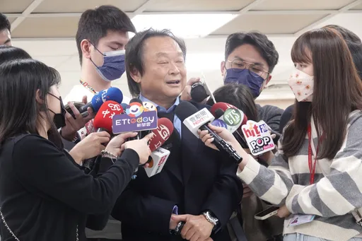 王世堅確定開戰何志偉！　明早領表登記選「士林、大同」