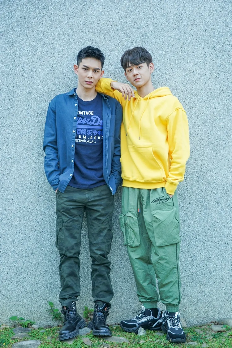 楊懿軒（左）和洪暐哲私下會偷偷約會。三立提供