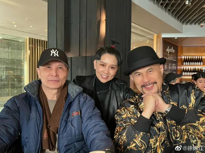 徐錦江愛妻殷祝平(綁沖天炮者)超有個性。引自徐錦江微博