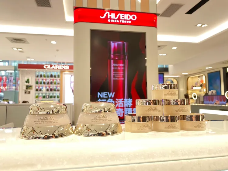 SOGO祭出資生堂百優組38折再贈商品券600元。陳怡文攝