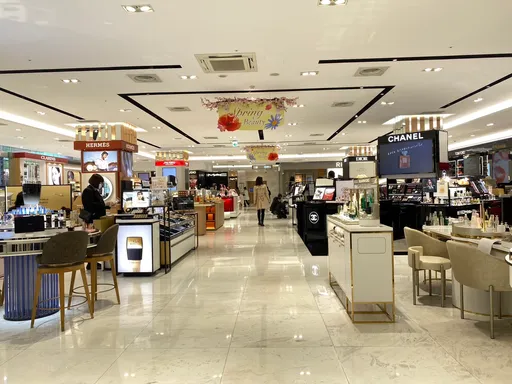 睽違3年解罩!美妝業績將重返疫前榮耀 百貨初夏祭愛美優惠滿千送百