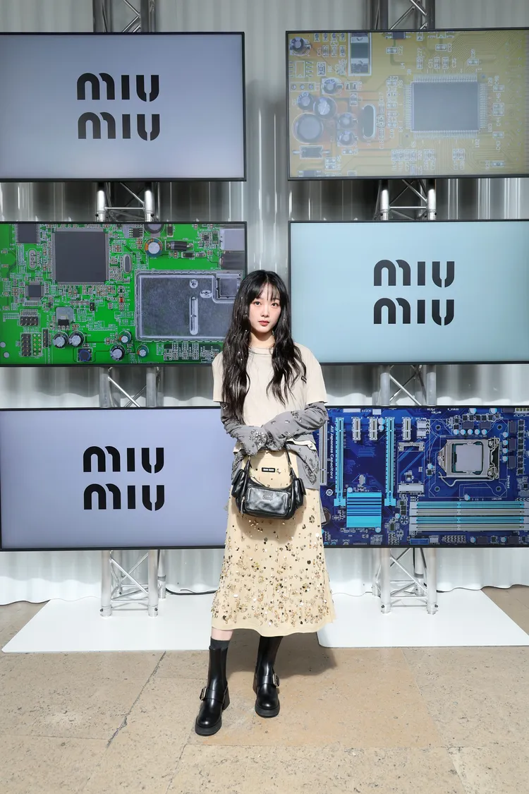 曾演出夯劇《魷魚遊戲》的韓星李瑜美，以MIU MIU形象大使之姿現身秀場。品牌提供