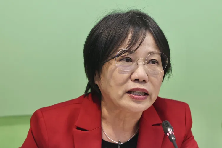 劉世芳表示，希望各黨團都能籲成，讓行政院把出生寶寶都算在領6000元的範圍內。林林攝