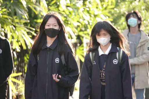 確診0+N免隔離 校園管比較嚴!師生快篩陽「前5日禁入校」