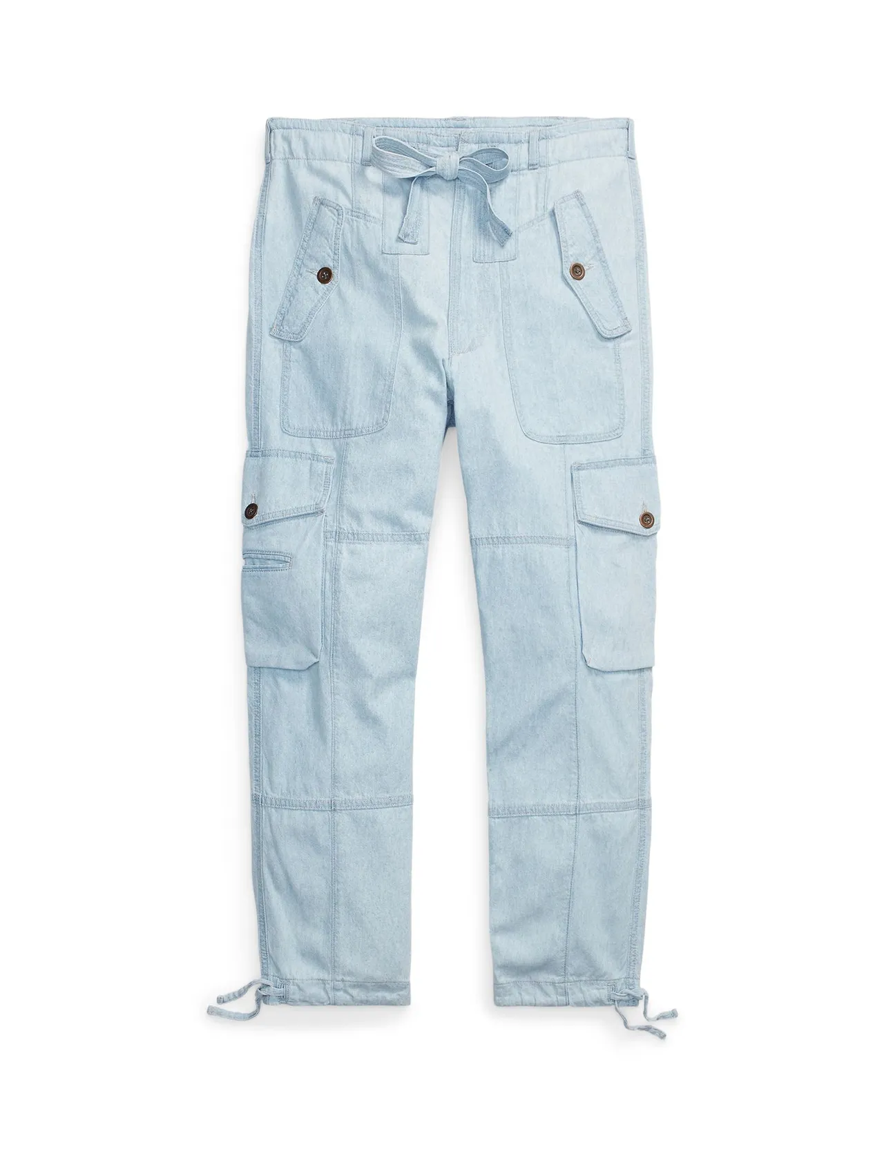 微風信義店獨家販售款直筒丹寧長褲,1萬680元。品牌提供