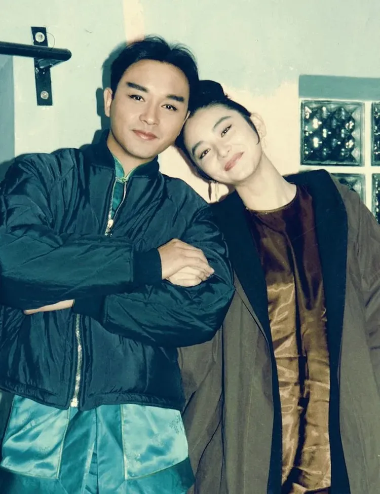 張國榮（左）、林青霞因一起拍電影成為好友。時報出版提供