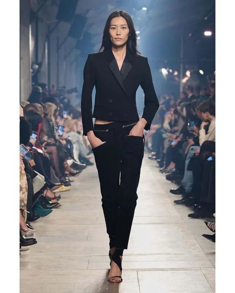 劉雯為Isabel Marant走秀。翻攝liuwenlw IG