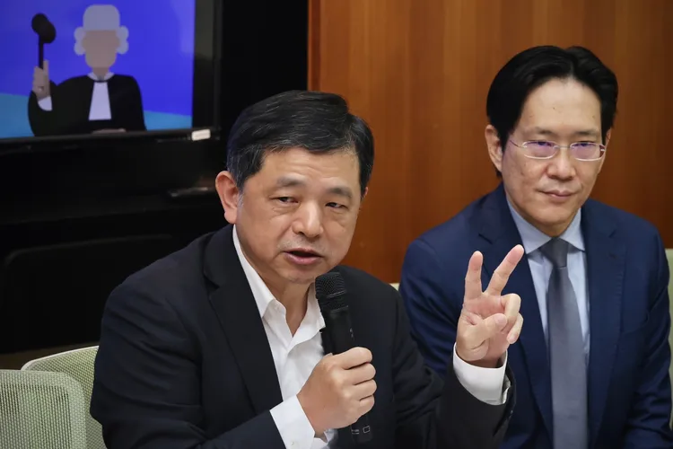 鄭文隆說，權力越集中越反民主，蔡英文應禮讓大法官提名權。林林攝