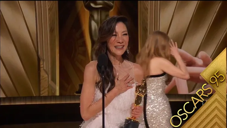 楊紫瓊昨天一舉拿下最佳女主角，是厄斯卡史上第一位華裔影后。美聯社