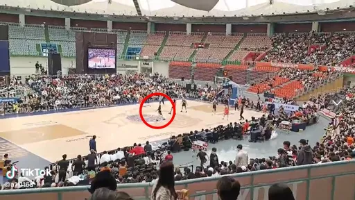 晒BLACKPINK门票呛干大事是幌子 吃屎哥:笨蛋都被我骗了