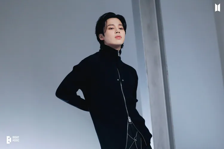 智旻昨推出個人專輯《FACE》，首日就賣破100萬張。翻攝BTS推特