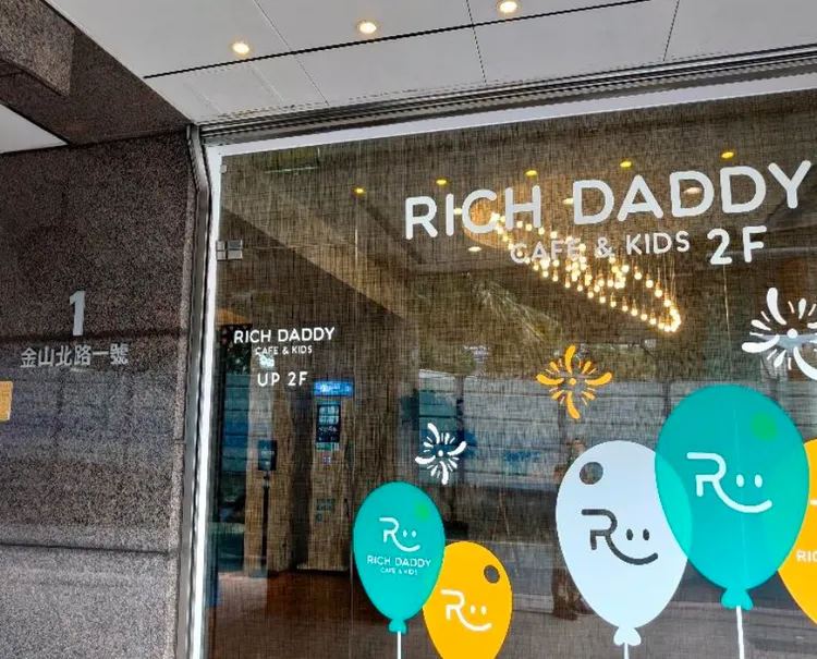 知名親子餐廳因未能提出安全檢驗報告，兒童遊戲設施遭暫停使用。北市衛生局提供