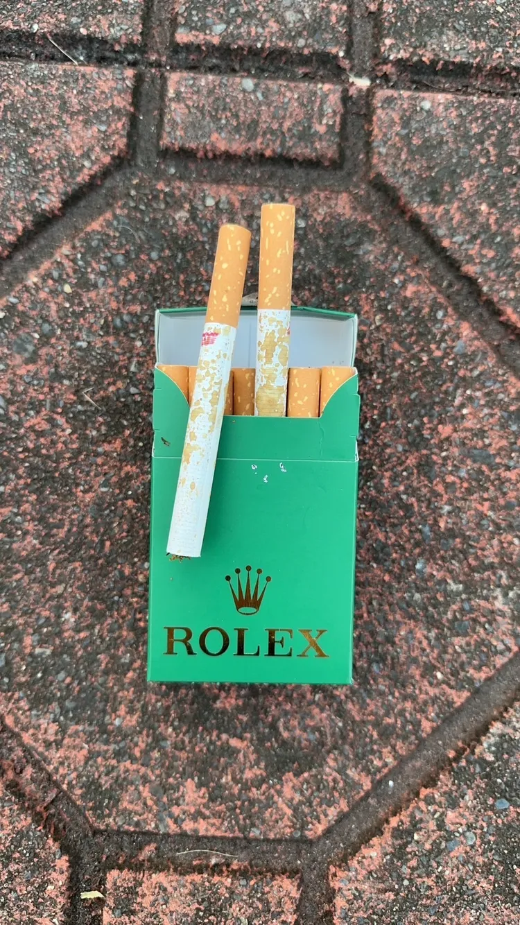 查獲罕見的第三級毒品「勞力士」彩虹菸。翻攝畫面