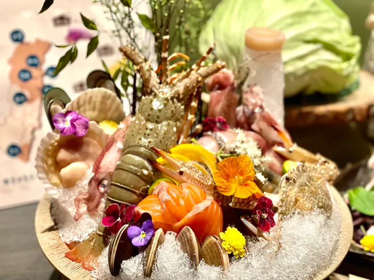 秋草日式鍋物選用多種花東在地食材。曾仲葳攝