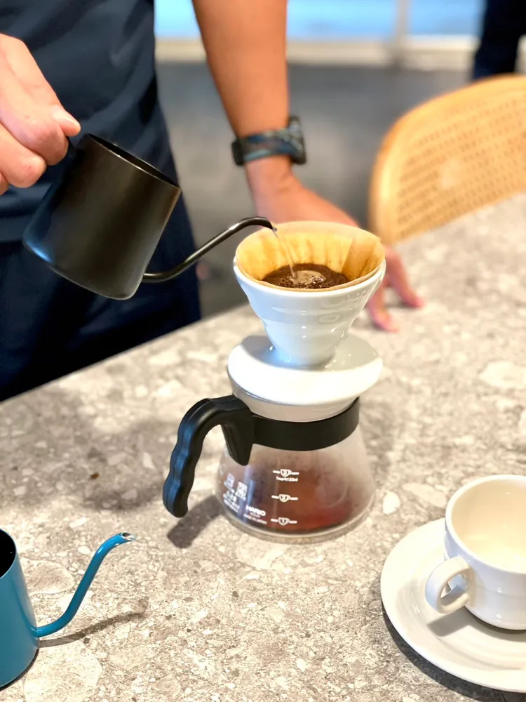 二樓獨立的多功能教室提供身心舒活瑜珈體驗、手沖咖啡教學及各項舒壓課程。曾仲葳攝