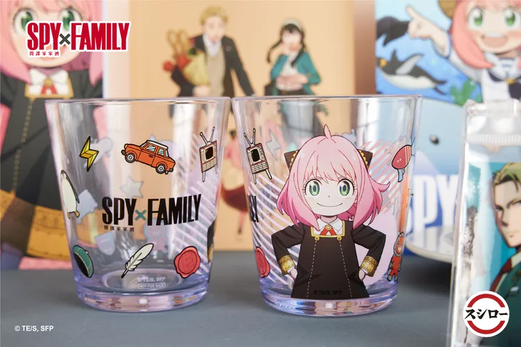 4/26起於壽司郎店內單筆消費滿1200元以上，即可獲得間諜家家酒冷水杯乙個。業者提供