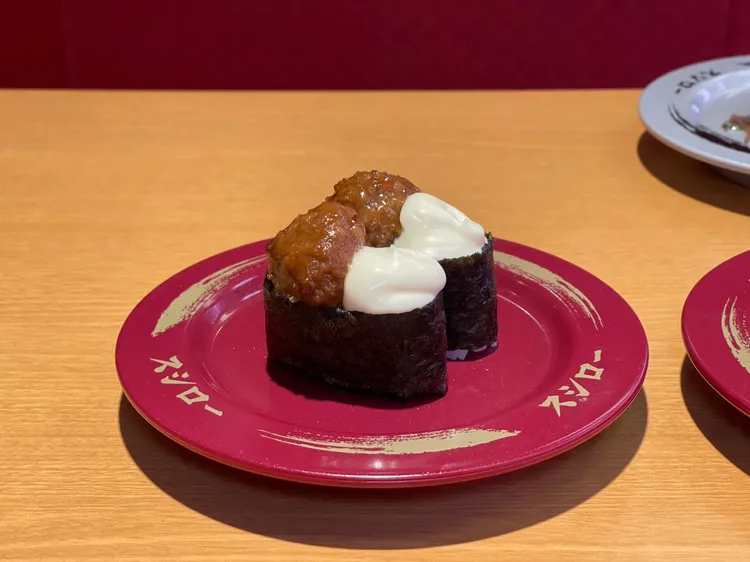 和牛肉丸軍艦。業者提供