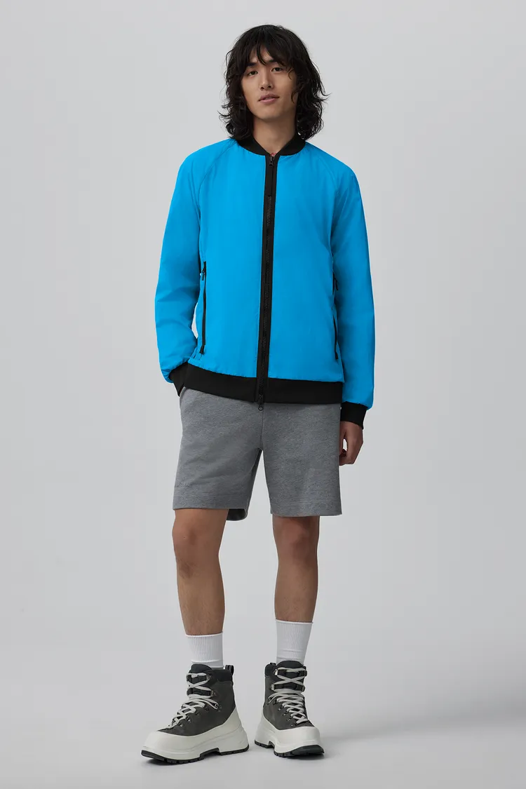 Faber Wind Bomber冰川藍防風飛行外套，1萬7900元。品牌提供