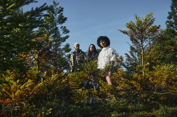 由史普洛茲3度為加拿大羽絨品牌CANADA GOOSE掌鏡拍攝的形象大片，以「Live in the Open」為核心主題。品牌提供