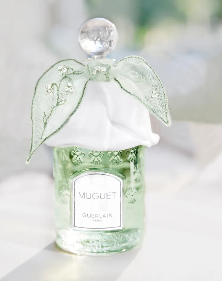 嬌蘭2023幸福永駐鈴蘭淡香水縷銀精瓷蜂印瓶，全球限量5000瓶，125ml+20ml／2萬8000元。品牌提供