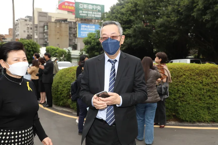 台視總經理周法勛代表董事長黃崧及同仁出席告別式。彭欣偉攝