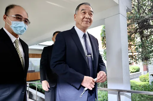 國軍沒蛋吃改喝6週豆漿? 邱國正急否認:是額外提供補充