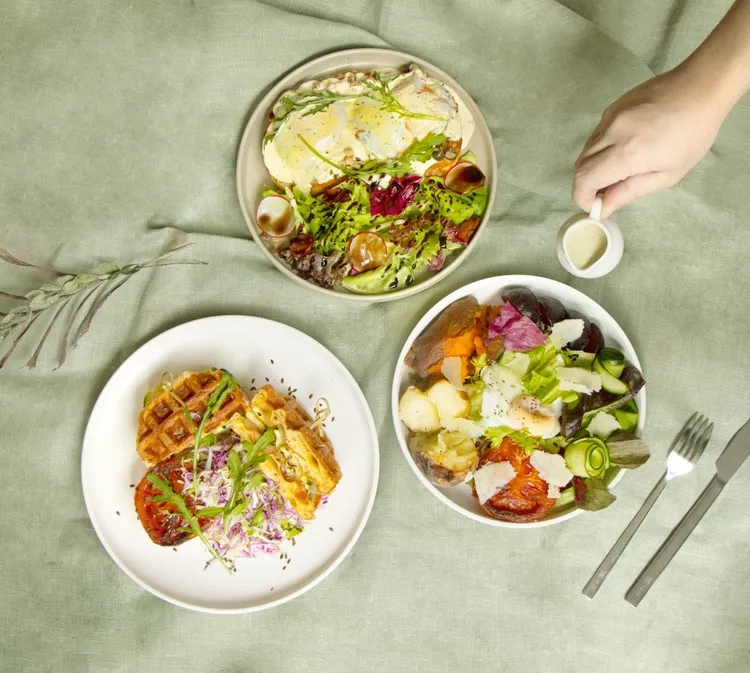 搭配4/22世界地球日，勺日提前推出3款無肉蔬食早午餐。業者提供