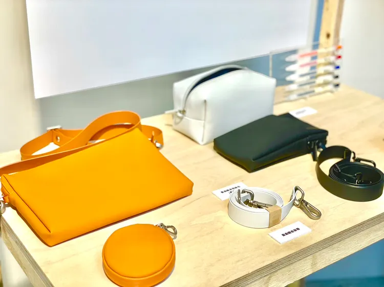 自由組合收納包，售價150元起。曾仲葳攝