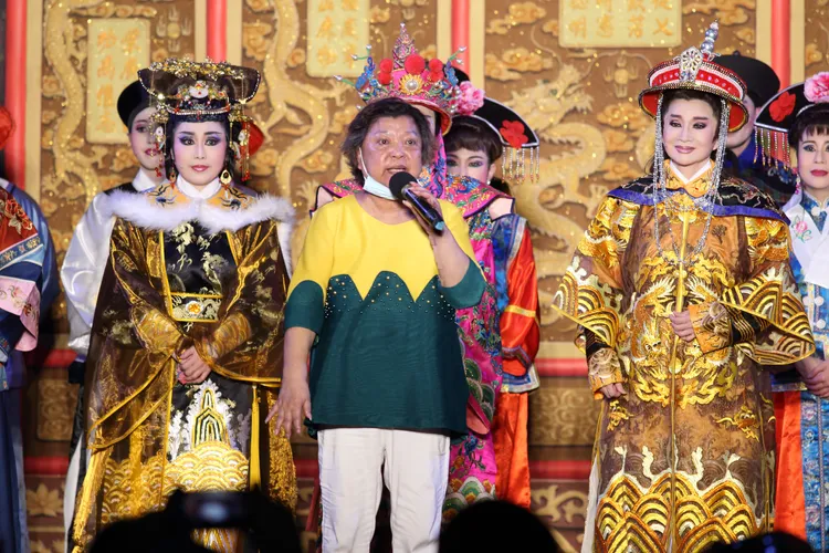 陳美雲（前）是劇團精神領袖。翻攝陳美雲歌劇團臉書