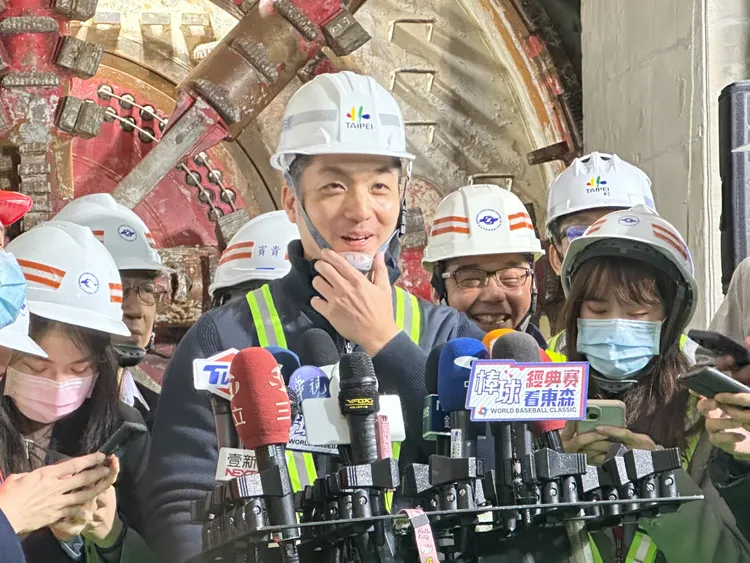 蔣萬安認為侯友宜有幫忙林明溱輔選，強調黨內要有謙卑的心，才能繼續面對後續的挑戰。曾佳俊攝