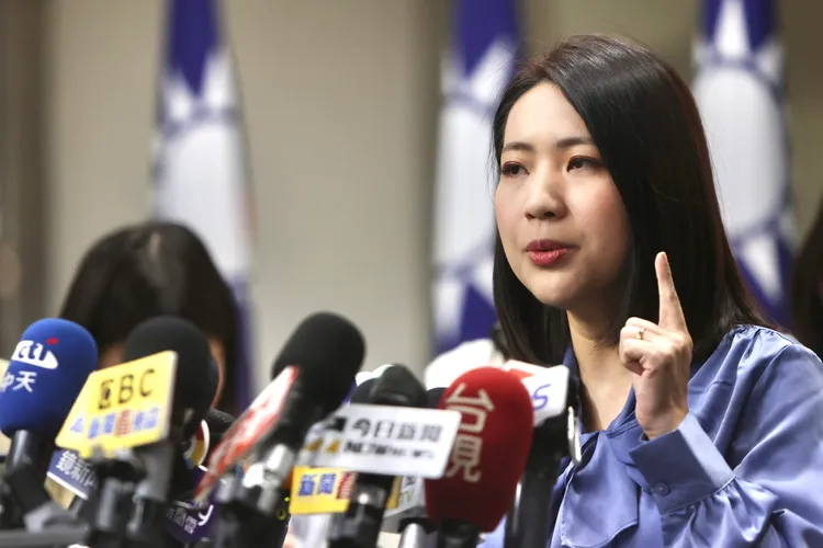 徐巧芯直言，「為了要勝選跟綠營側翼勾結，這是我最不能忍受的事情。」林林攝