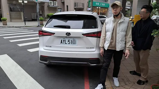 轉角違停擋斑馬線竟反嗆「我問過店家了」　網譏：能停但比較貴