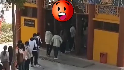 中國少子化更嚴重了!姻緣殿空蕩蕩 這間廟大排長龍