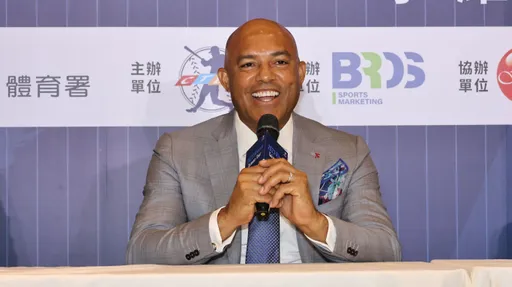 王建民投到「怒摔手套」為何不換他救援?李維拉神回答 談建仔滿是遺憾